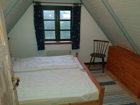 Schlafzimmer oben Doppelbett Gr�sse 140x200